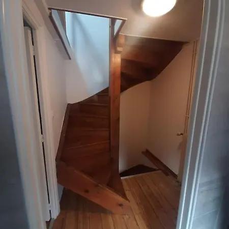 Maison Centre Ville Typique Rue Pietonne, Tres Anime דירה